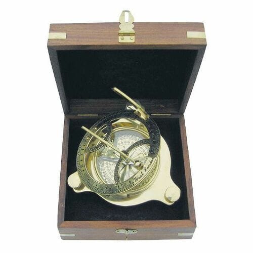 Слънчев часовник и компас в дървена кутия, месинг, Ø: 11см